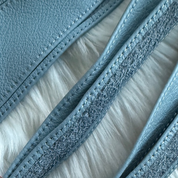 BRAVE Leather - Baby Blue Pebbled Leather MANANA - Picture 6 of 12